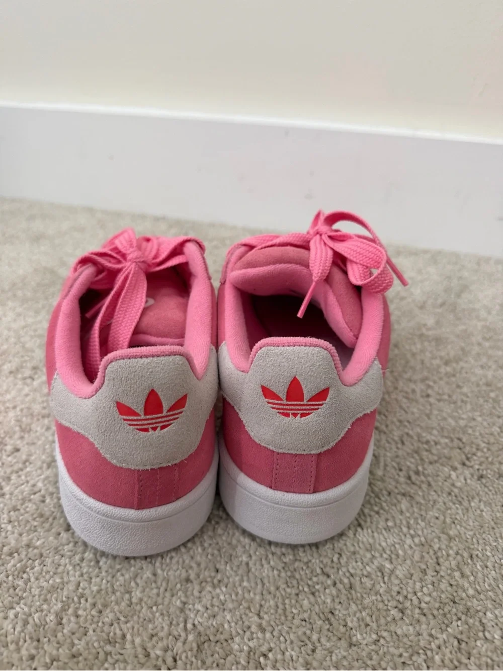 Brand new never worn Adidas' Pink campus Sneakers with Neon Orange- red stripes